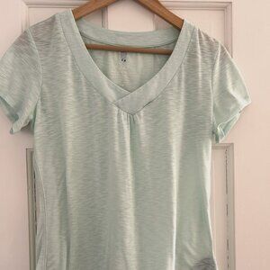 Kuhl, M, Short Sleeve V-Neck Shirt